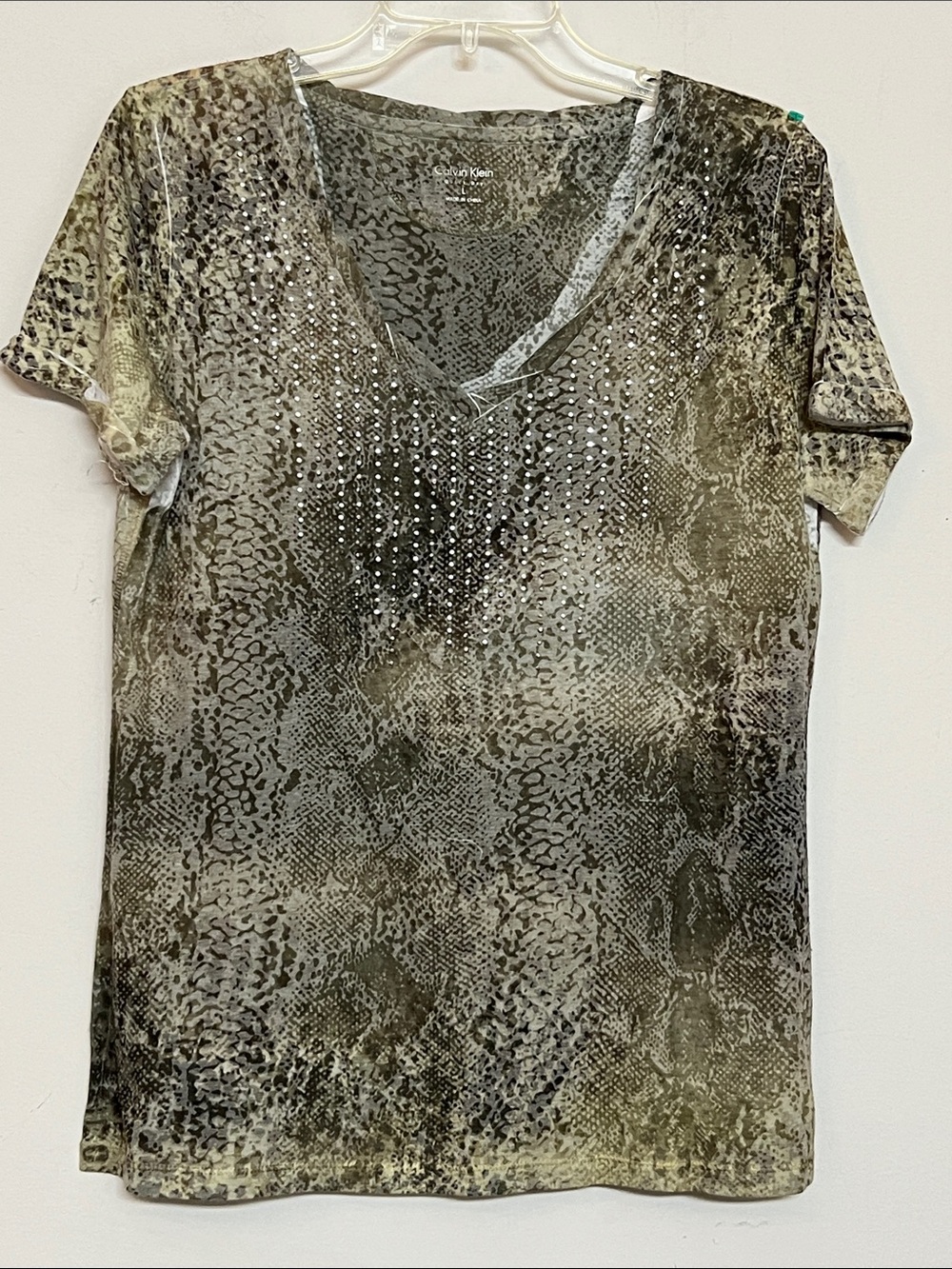 🌞 Calvin Klein Quick Dry Embellished V-Neck Animal Print Tee women size L